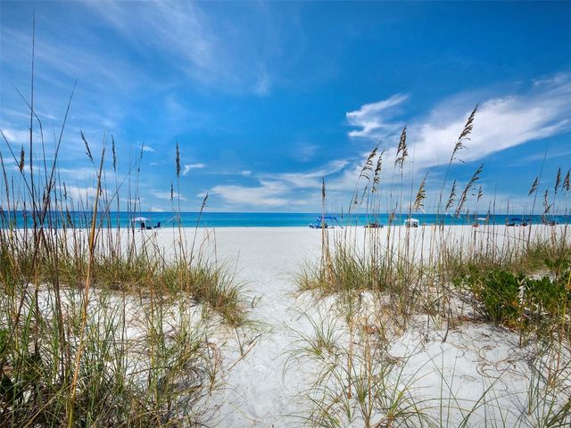 2185 GULF OF MEXICO DRIVE 212, Longboat Key, FL 34228