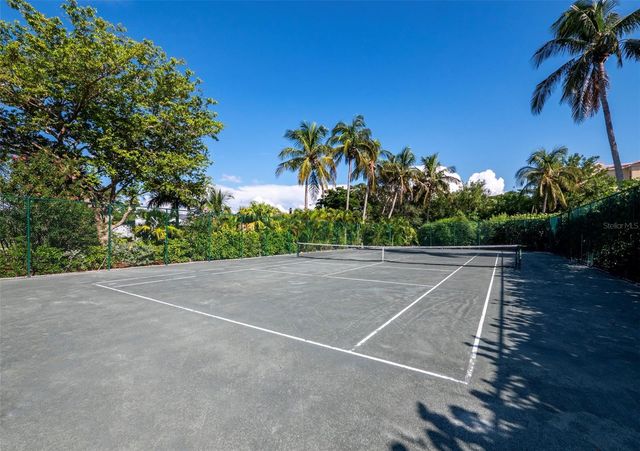 2185 GULF OF MEXICO DRIVE 212, Longboat Key, FL 34228