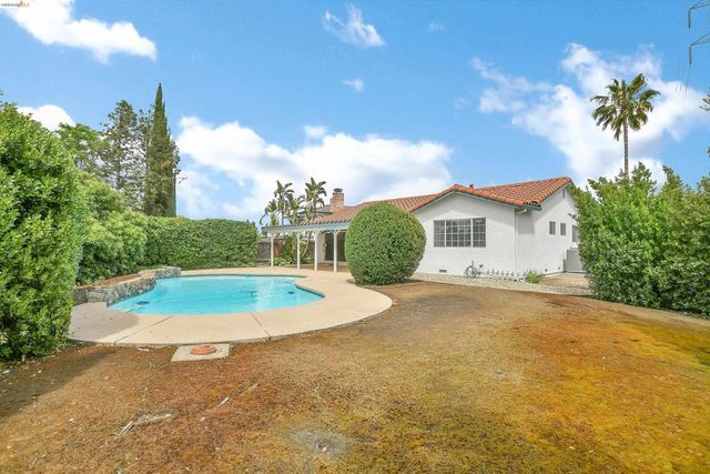 2213 Navarro Ct, Antioch, CA 94509