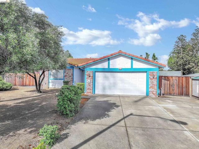 2213 Navarro Ct, Antioch, CA 94509