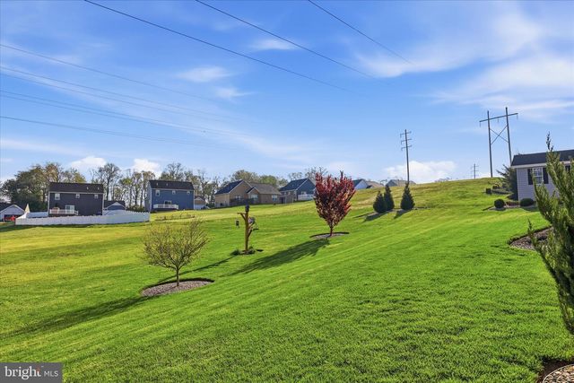 189 CEDARLYN DR, York, PA 17408