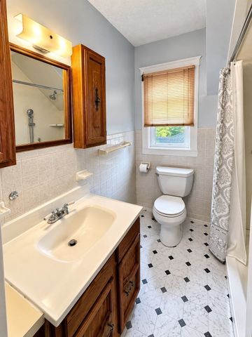 13 Fremont Place, Lynn, MA 01902