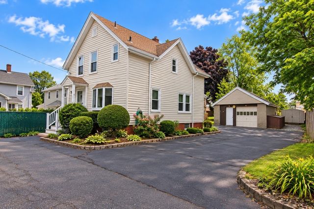 13 Fremont Place, Lynn, MA 01902
