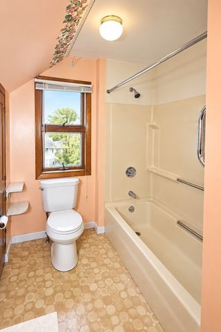 13 Fremont Place, Lynn, MA 01902