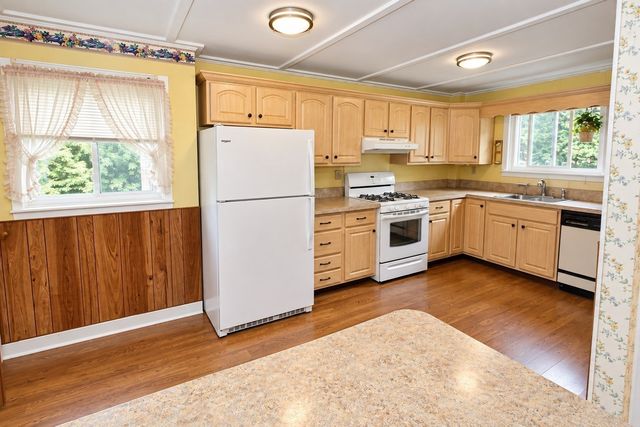13 Fremont Place, Lynn, MA 01902