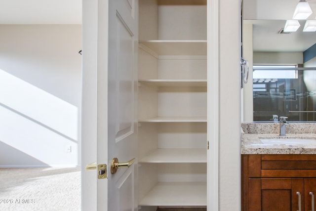 1707 W TWAIN Court, Anthem, AZ 85086