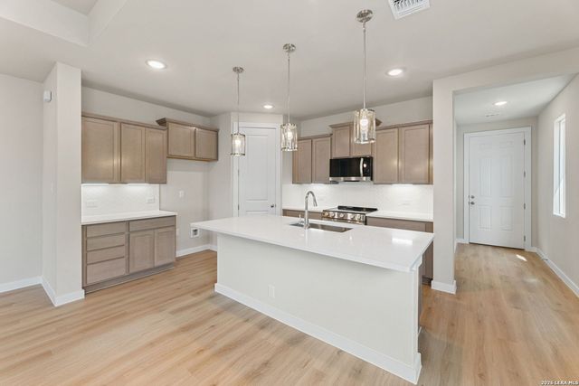 743 Langston, New Braunfels, TX 78130