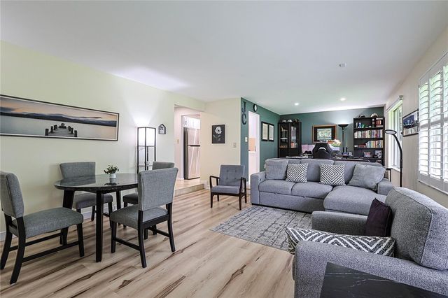 8910 Springrun Lane, Washington Twp, OH 45458