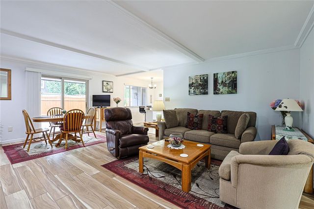 8910 Springrun Lane, Washington Twp, OH 45458