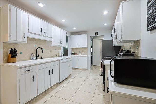 8910 Springrun Lane, Washington Twp, OH 45458