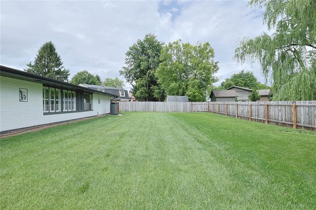 8910 Springrun Lane, Washington Twp, OH 45458