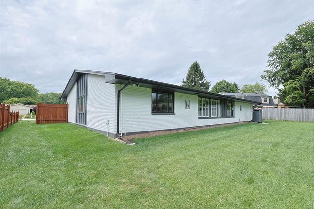 8910 Springrun Lane, Washington Twp, OH 45458
