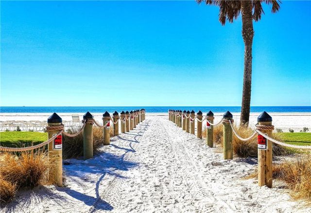 2800 ESTERO BLVD PH2, Fort Myers Beach, FL 33931