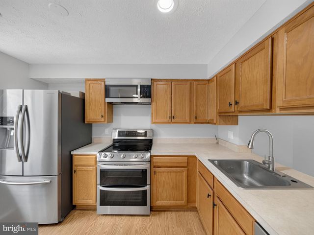 7648 FAIRBANKS CT, Hanover, MD 21076