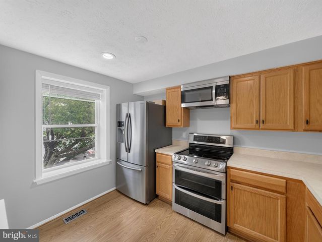 7648 FAIRBANKS CT, Hanover, MD 21076