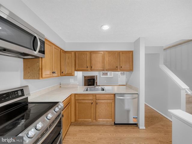 7648 FAIRBANKS CT, Hanover, MD 21076