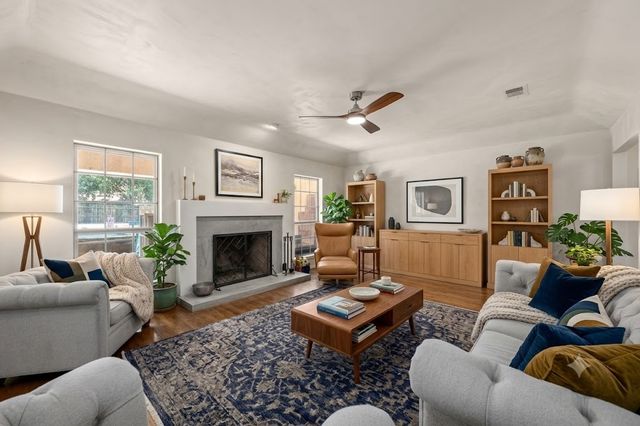 1223 Heather Street, Grapevine, TX 76051