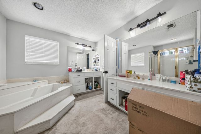 1223 Heather Street, Grapevine, TX 76051