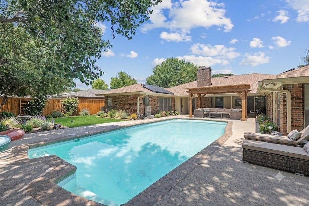 1223 Heather Street, Grapevine, TX 76051
