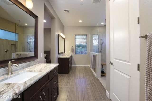 917 W Enclave Canyon Court, Oro Valley, AZ 85755