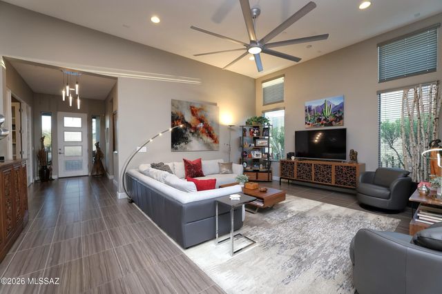 917 W Enclave Canyon Court, Oro Valley, AZ 85755