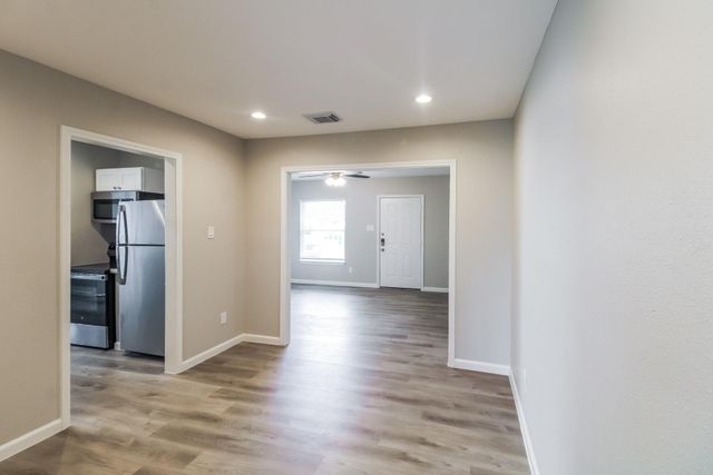 616 Center Street, Pasadena, TX 77506