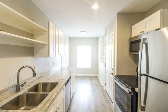 616 Center Street, Pasadena, TX 77506