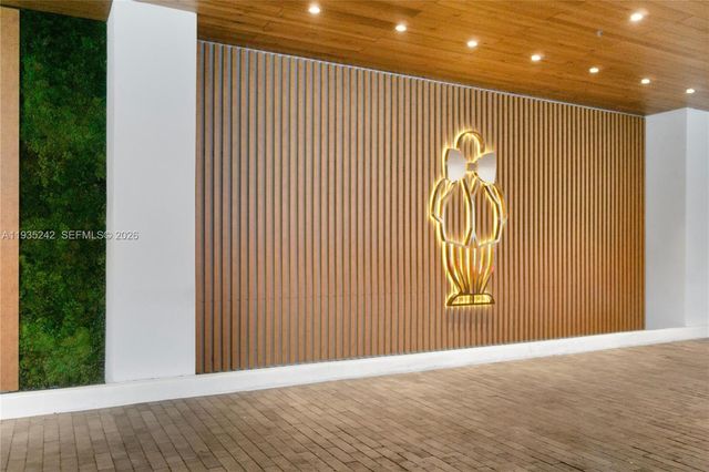 2678 Tigertail Ave 715, Miami, FL 33133