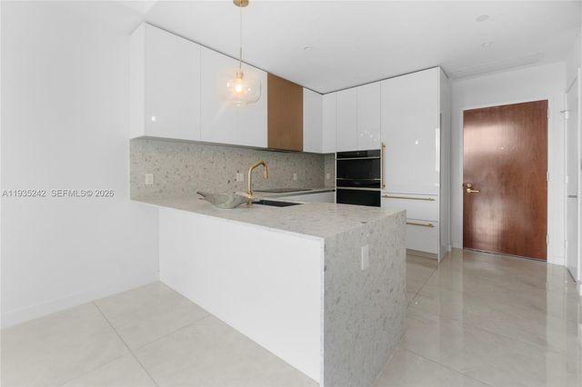 2678 Tigertail Ave 715, Miami, FL 33133