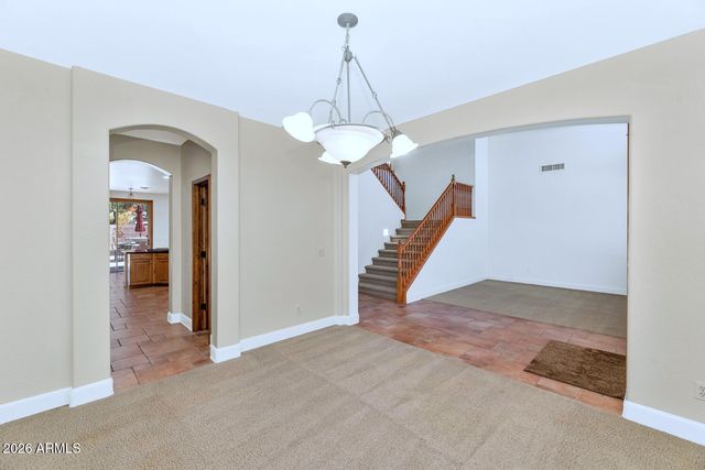 5902 W GAMBIT Trail, Phoenix, AZ 85083