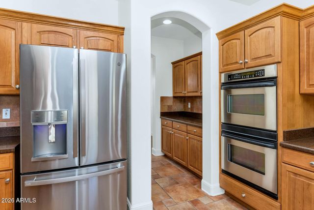 5902 W GAMBIT Trail, Phoenix, AZ 85083