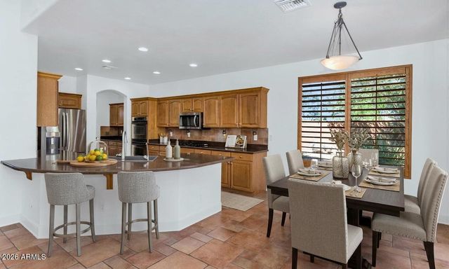 5902 W GAMBIT Trail, Phoenix, AZ 85083