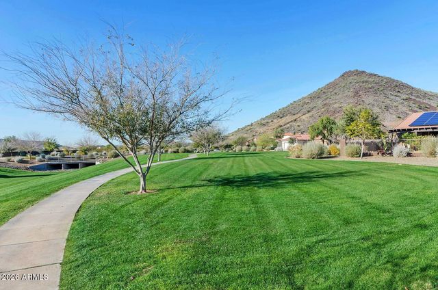 5902 W GAMBIT Trail, Phoenix, AZ 85083