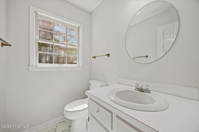 1502 Hollybriar Lane, Greenville, NC 27858