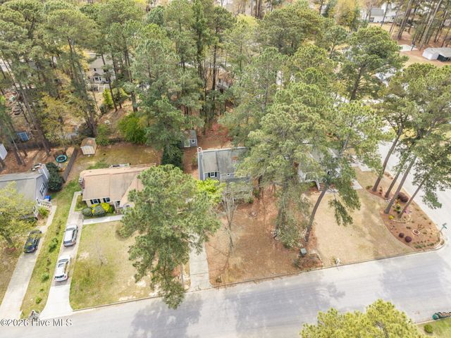 1502 Hollybriar Lane, Greenville, NC 27858