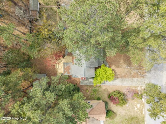 1502 Hollybriar Lane, Greenville, NC 27858