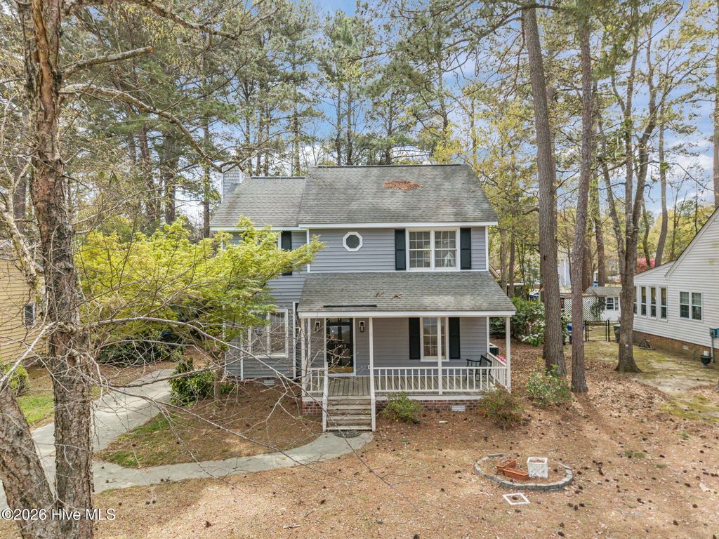 1502 Hollybriar Lane, Greenville, NC 27858