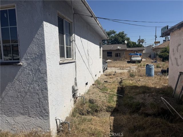 7543 Vineland, Sun Valley, CA 91352