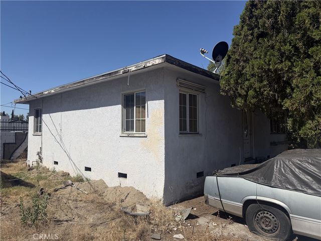 7543 Vineland, Sun Valley, CA 91352