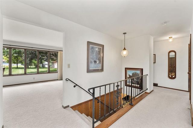2728 E Deblene Lane, Eau Claire, WI 54703