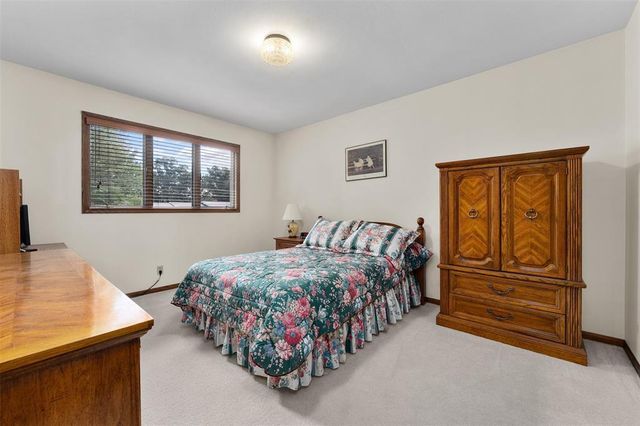 2728 E Deblene Lane, Eau Claire, WI 54703