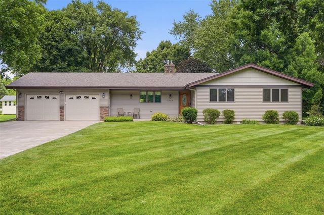 2728 E Deblene Lane, Eau Claire, WI 54703