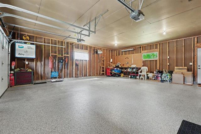 2728 E Deblene Lane, Eau Claire, WI 54703