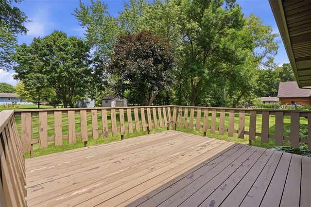 2728 E Deblene Lane, Eau Claire, WI 54703