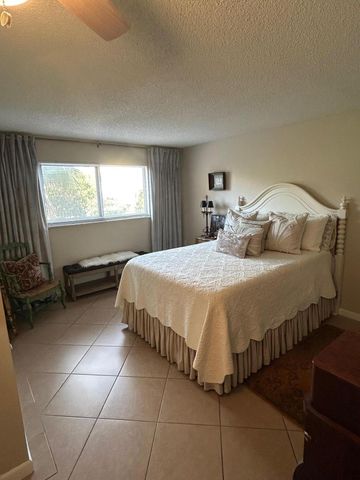 2515 NE 2nd Court 202, Boynton Beach, FL 33435