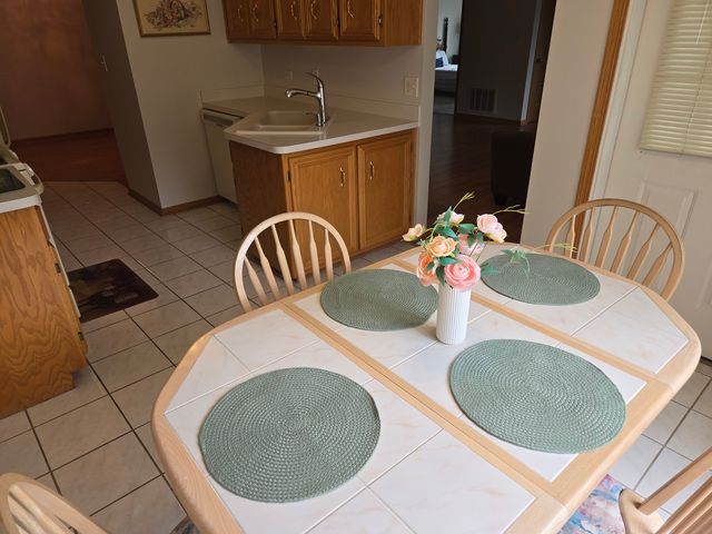 13950 Lavergne Avenue 907, Crestwood, IL 60418
