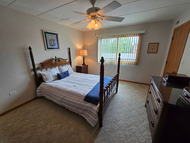 13950 Lavergne Avenue 907, Crestwood, IL 60418