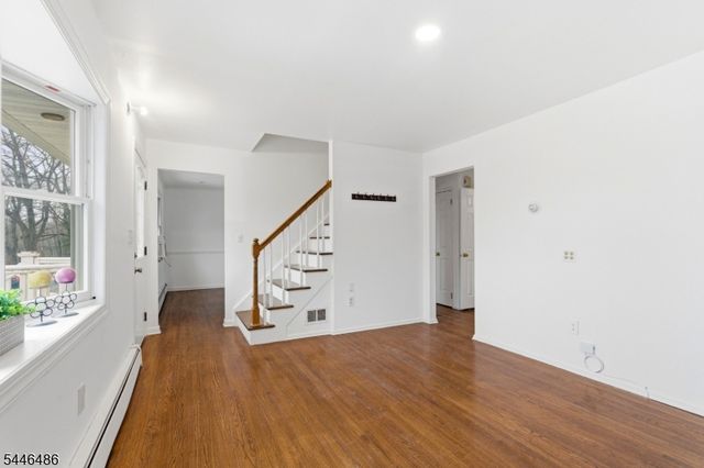 413 Wills Ave, Hopatcong Boro, NJ 07874