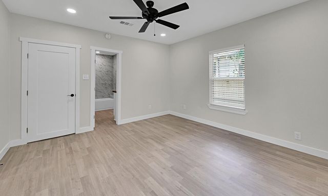 1713 Reuter Avenue, Waco, TX 76708