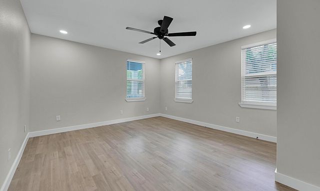 1713 Reuter Avenue, Waco, TX 76708